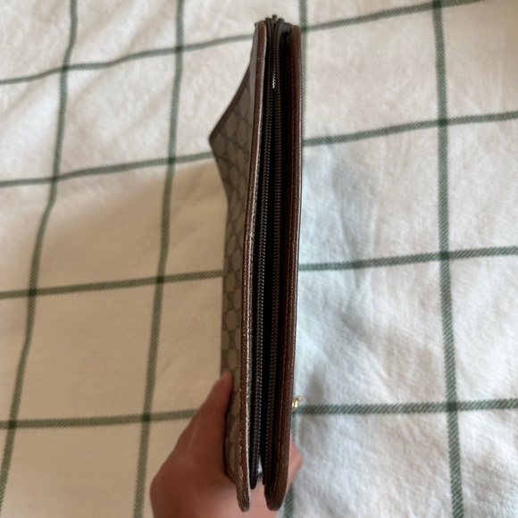 Gucci Vintage Coated Canvas Clutch - Picture 5 of 17